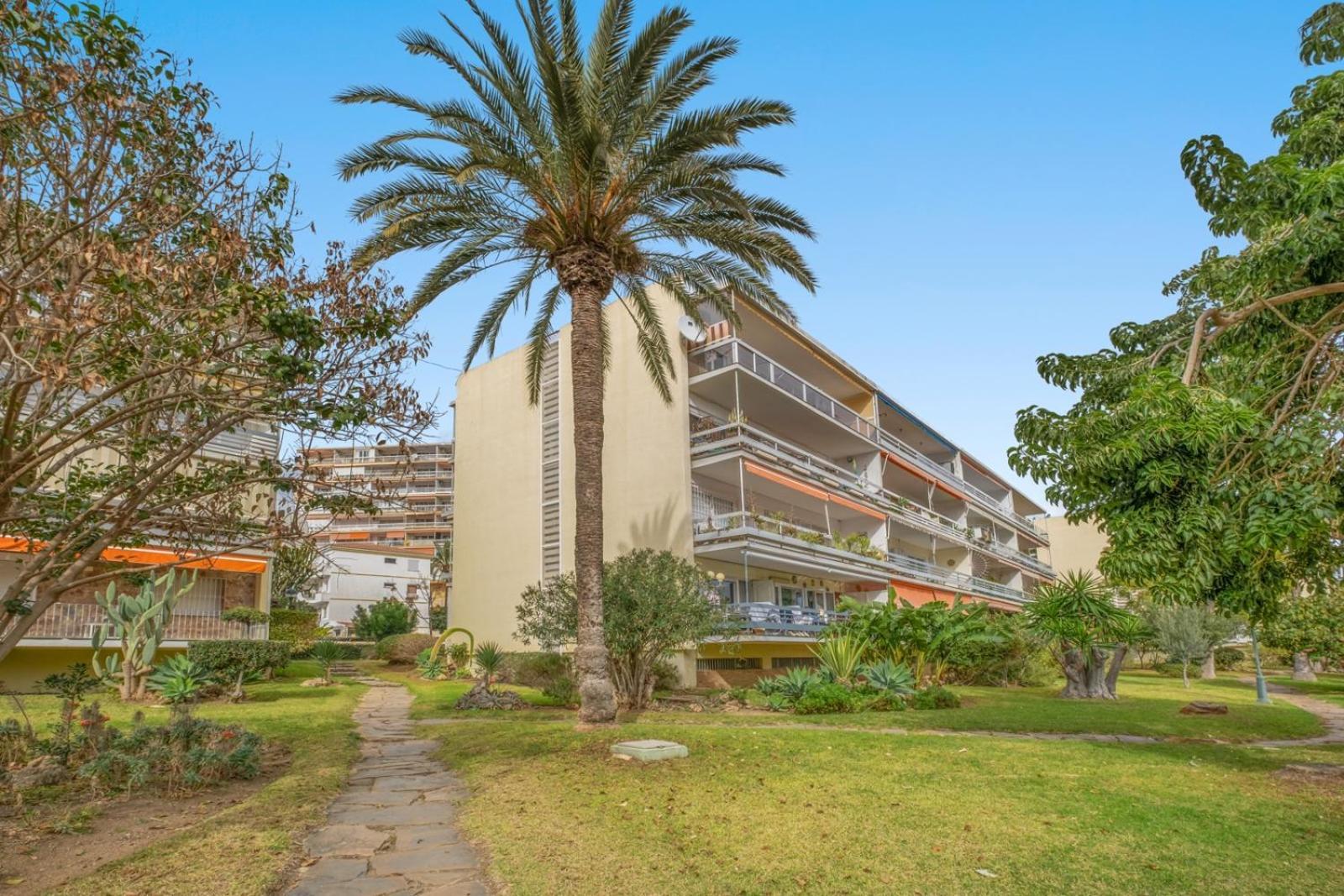 Piso Con 2 Habitaciones, 2 Terrazas Y Piscina Torremolinos Exterior foto